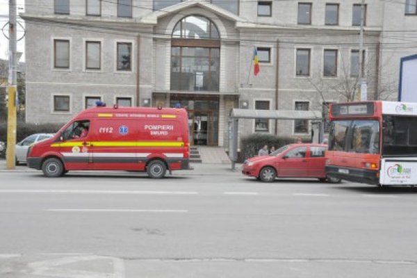 Ambulanţa, solicitată la Baroul Constanţa: i s-a făcut rău unui avocat